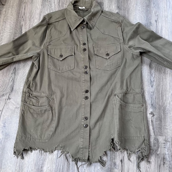 Free People Moonchild Denim Shirt Jacket Womens Large Army Green Distressed - Picture 2 of 12